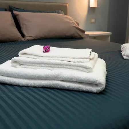 L'oasi Del Poeta Alojamento de Acomodação e Pequeno-almoço Crotone