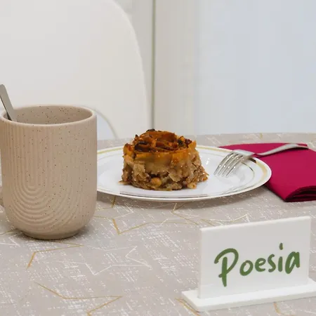 L'oasi Del Poeta 克罗托内