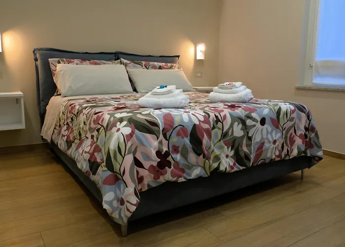 B&B L'oasi Del Poeta 크로토네